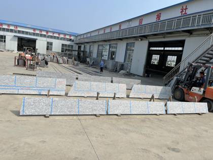 Hot Selling China Natural Stone Spray White Granite Sea Wave Granite Slab